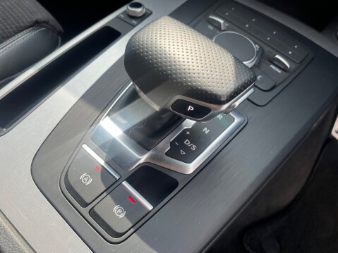 Audi Q5 2.0 TDI QUATTRO S LINE AUTOMATIC 18