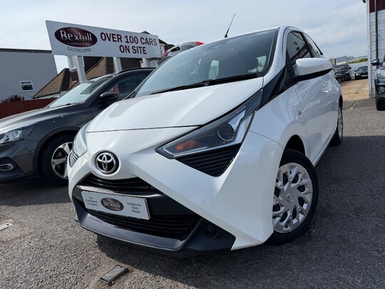 Toyota Aygo VVT-I X-PLAY TSS 