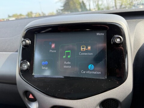 Toyota Aygo VVT-I X-PLAY TSS 14