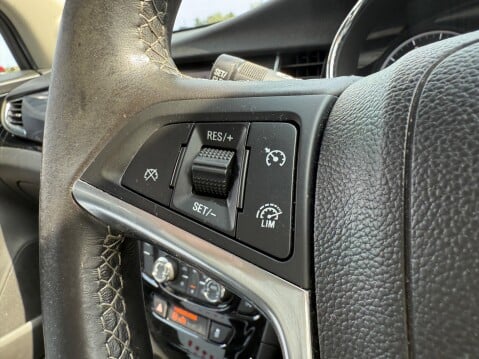 Vauxhall Mokka X DESIGN NAV S/S 17