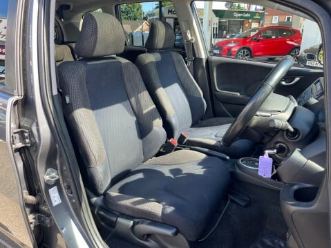 Honda Jazz I-VTEC EX AUTOMATIC 3