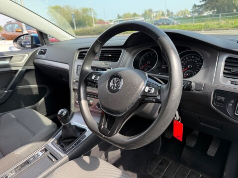 Volkswagen Golf MATCH EDITION TSI BMT 9