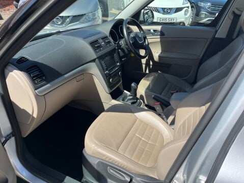 Skoda Yeti ELEGANCE GREENLINE II TDI CR 12