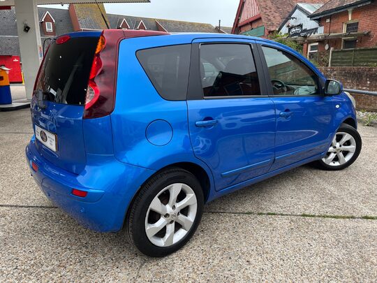 Nissan Note 1.6 TEKNA AUTOMATIC