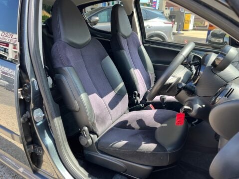 Citroen C1 1.0 PLATINUM AUTOMATIC 3