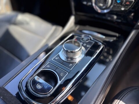Jaguar XK R 21