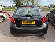 Toyota Yaris VVT-I ICON 6