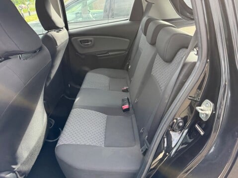 Toyota Yaris VVT-I ICON 10