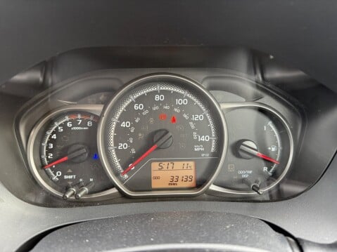 Toyota Yaris VVT-I ICON 16