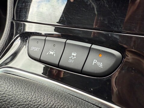 Vauxhall Astra SRI NAV 18