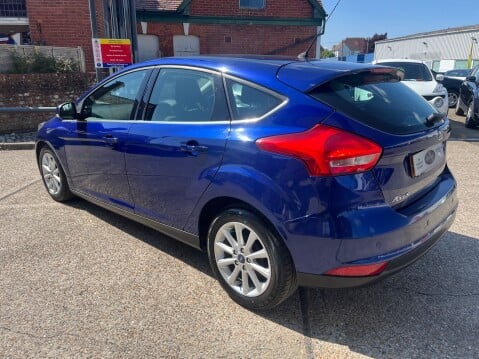 Ford Focus TITANIUM 11