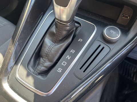 Ford Focus TITANIUM 16