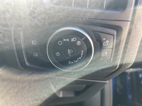 Ford Focus TITANIUM 20
