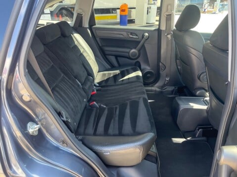 Honda CR-V I-VTEC ES 8