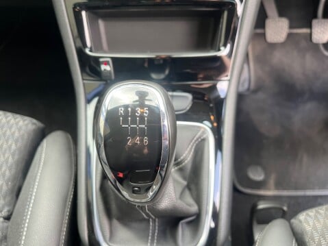 Vauxhall Astra GRIFFIN S/S 17