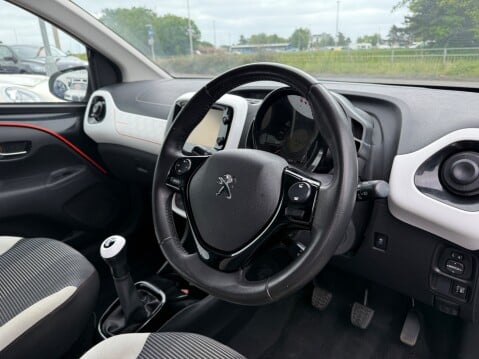 Peugeot 108 PURETECH ROLAND GARROS TOP 10