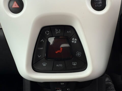 Peugeot 108 PURETECH ROLAND GARROS TOP 19