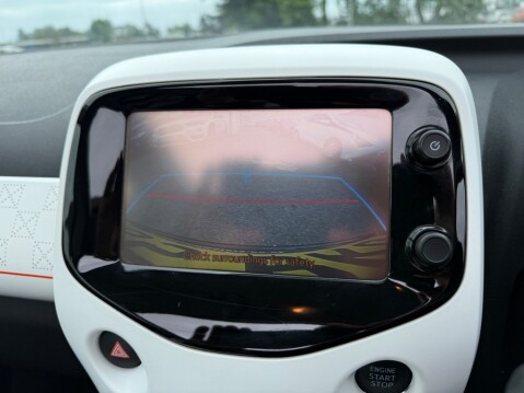 Peugeot 108 PURETECH ROLAND GARROS TOP 15