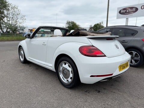 Volkswagen Beetle DESIGN TSI BLUEMOTION TECHNOLOGY 6