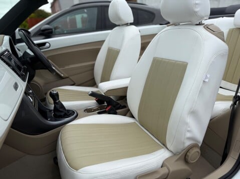 Volkswagen Beetle DESIGN TSI BLUEMOTION TECHNOLOGY 12