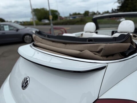Volkswagen Beetle DESIGN TSI BLUEMOTION TECHNOLOGY 13