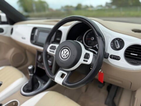 Volkswagen Beetle DESIGN TSI BLUEMOTION TECHNOLOGY 10