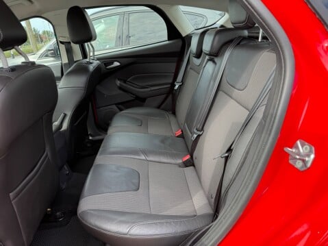 Ford Focus TITANIUM X 1.6 ECOBOOST 180 11