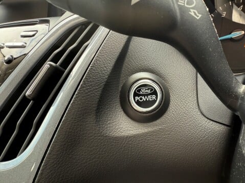 Ford Focus TITANIUM X 1.6 ECOBOOST 180 24