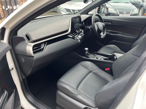 Toyota C-HR 1.8 EXCEL HYBRID AUTOMATIC 12