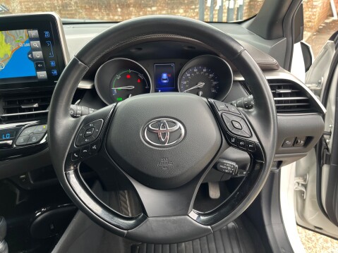 Toyota C-HR 1.8 EXCEL HYBRID AUTOMATIC 13