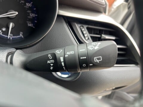 Toyota C-HR 1.8 EXCEL HYBRID AUTOMATIC 24