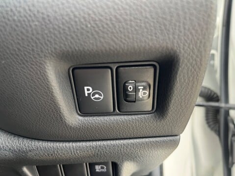 Toyota C-HR 1.8 EXCEL HYBRID AUTOMATIC 25