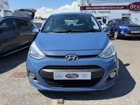 Hyundai i10 PREMIUM 3