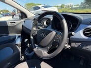 Hyundai i10 PREMIUM 9