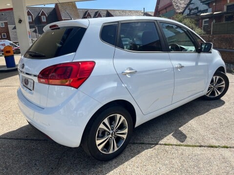 Kia Venga 1.6 4 AUTOMATIC 2