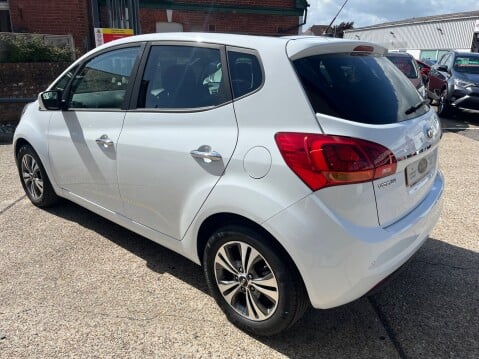 Kia Venga 1.6 4 AUTOMATIC 12