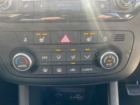 Kia Venga 1.6 4 AUTOMATIC 21
