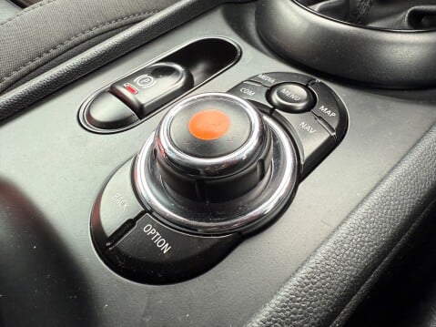 Mini Clubman COOPER [CHILLI PACK] 18