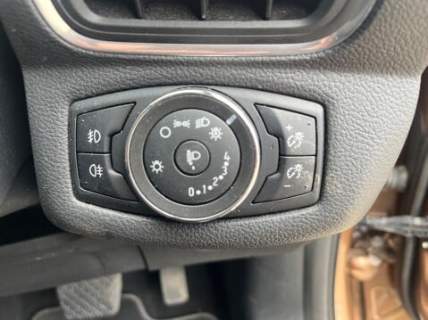 Ford B-Max 1.6 TITANIUM X AUTOMATIC 22
