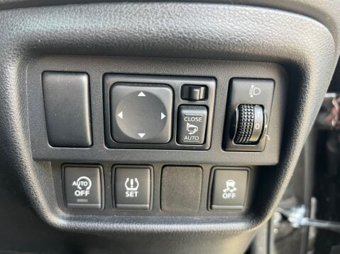 Nissan Juke 1.2 DIG-T N-CONNECTA 21
