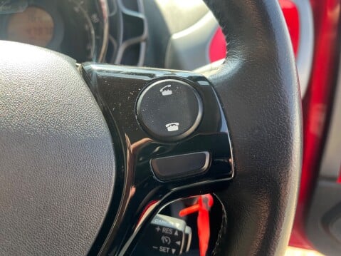 Toyota Aygo 1.0 VVT-I X-TREND 15