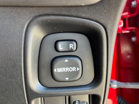 Toyota Aygo 1.0 VVT-I X-TREND 23
