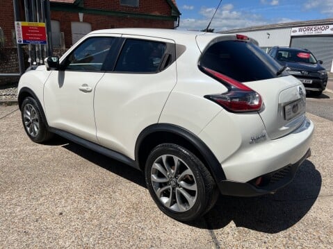 Nissan Juke 1.6 TEKNA XTRONIC AUTOMATIC 10