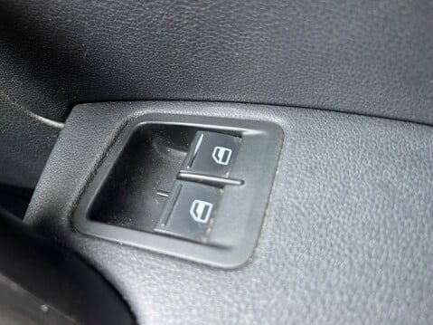 Volkswagen Caddy Maxi C20 1.6 TDI STARTLINE 36