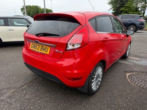 Ford Fiesta TITANIUM 5