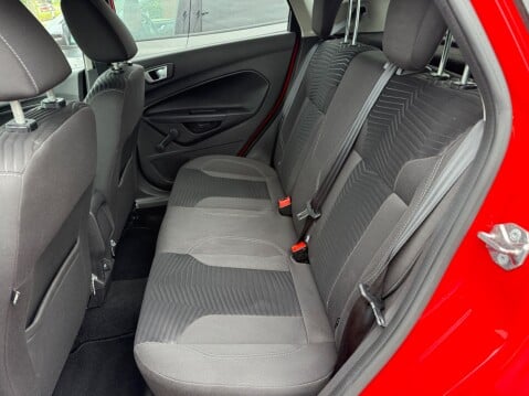 Ford Fiesta TITANIUM 11