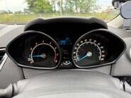 Ford Fiesta TITANIUM 13