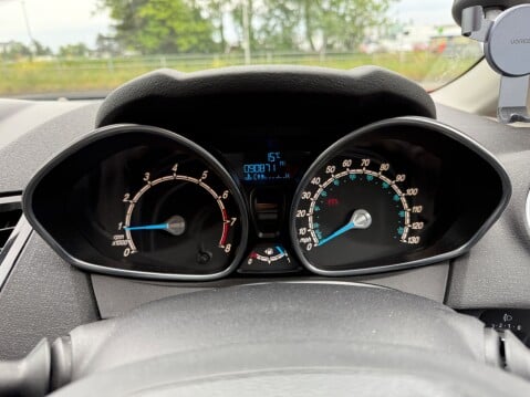 Ford Fiesta TITANIUM 13