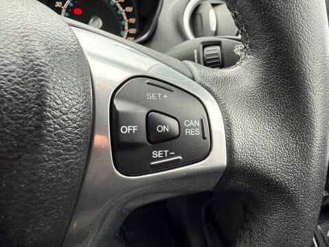 Ford Fiesta TITANIUM 16