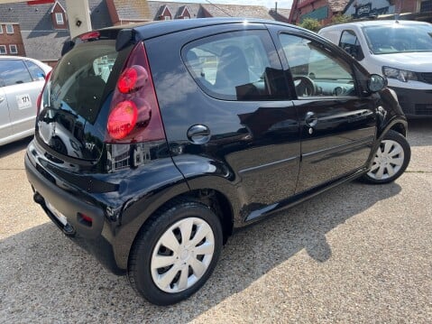 Peugeot 107 1.0 ACTIVE 2